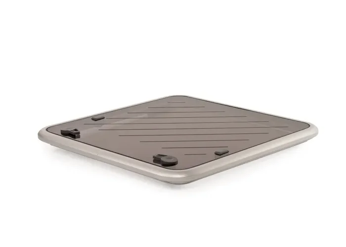 Deck Hatch with Anti-Slip Structure