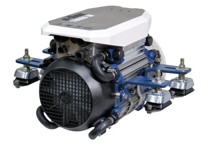 E-LINE 60 Electric Inboard