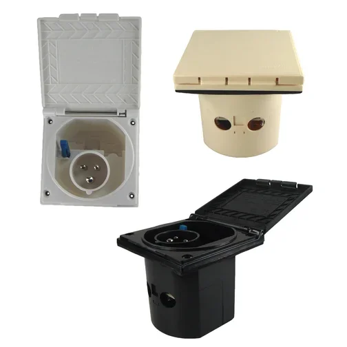 Mains IP44 3 Pin Flush Mount Plug